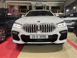 بی ئێم دەبڵیو X6